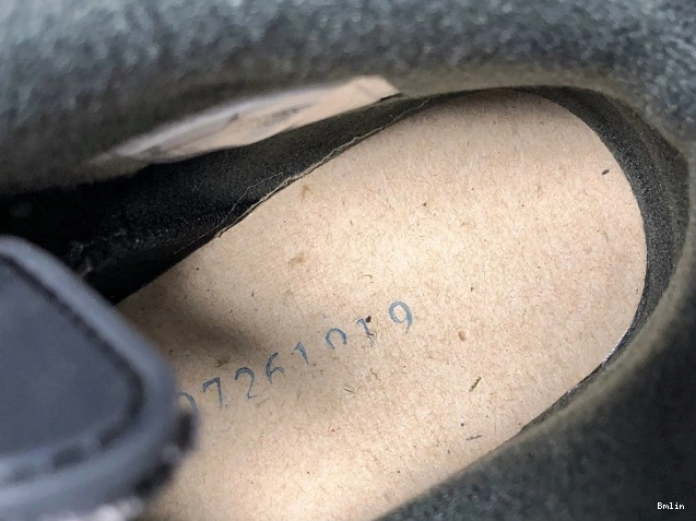 Bmlin Medium 6 Jordan Olive x Scott Air CN1084-200 Travis 0706